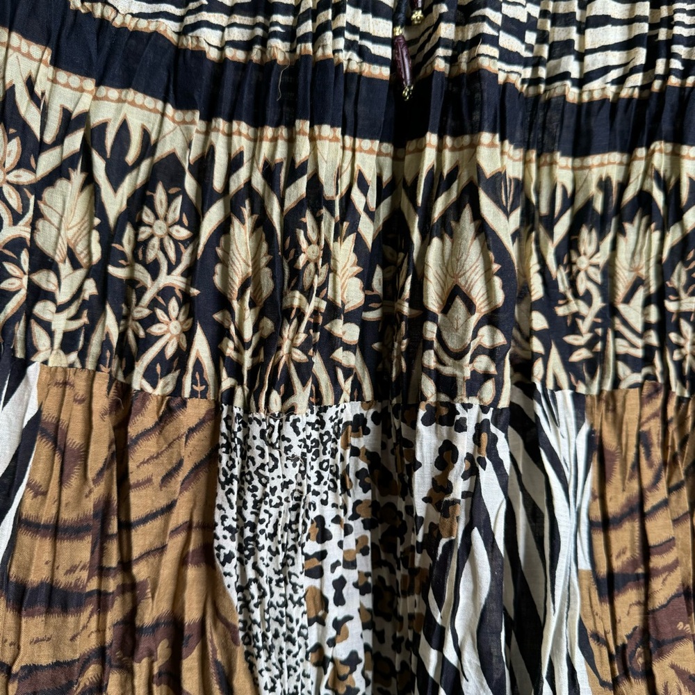 β€οΈ WHITE STAG SKIRT β€οΈ - Picture 3 of 6